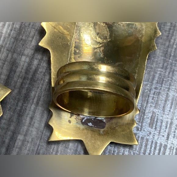 10 - Solid Brass Pineapple Napkin Rings Southern Hospitality - Picture 8 of 10